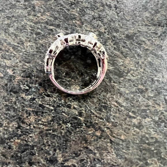 Silver ring - Picture 2 of 2
